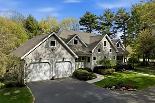 7 Shadow Farm Ln, Rochester, MA 02770 - Photo 3