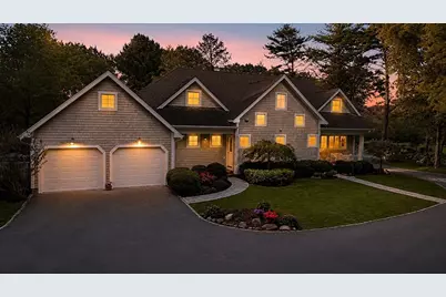 7 Shadow Farm Ln, Rochester, MA 02770 - Photo 1