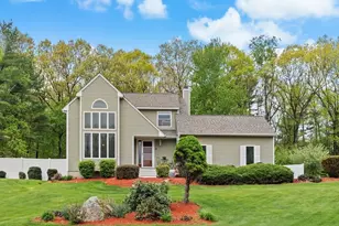 29 W Applewood Dr, Charlton, MA 01507 - Photo 1