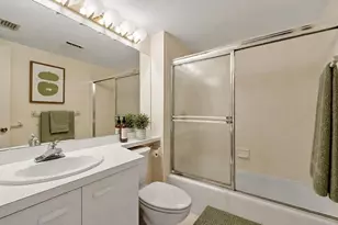 321 Place Ln, Woburn, MA 01801 - Photo 5