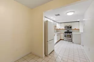 321 Place Ln, Woburn, MA 01801 - Photo 13