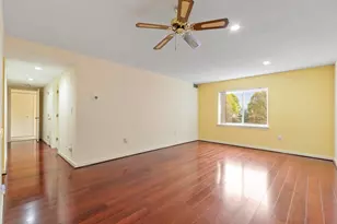 321 Place Ln, Woburn, MA 01801 - Photo 3