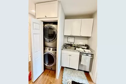 14 Cleveland Pl #3, Boston, MA 02113 - Photo 5