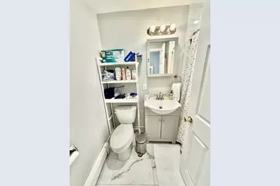 14 Cleveland Pl #3, Boston, MA 02113 - Photo 11