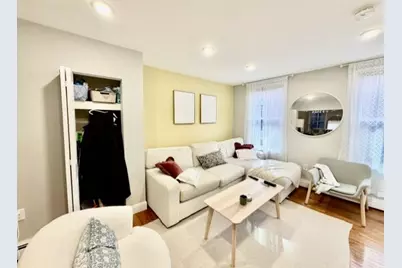 14 Cleveland Pl #3, Boston, MA 02113 - Photo 17