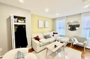 14 Cleveland Pl, Boston, MA 02113 - Photo 17