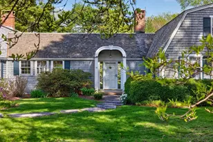 14 Vine St, Marion, MA 02738 - Photo 5