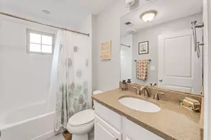 196 Durnell Ave, Boston, MA 02131 - Photo 19