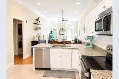 445 Berlin St #7, Clinton, MA 01510 - Photo 1
