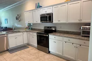 445 Berlin St, Clinton, MA 01510 - Photo 3