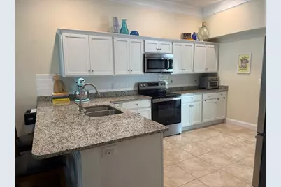 445 Berlin St #7, Clinton, MA 01510 - Photo 3