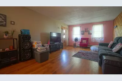 92 Walter St, Chicopee, MA 01013 - Photo 11