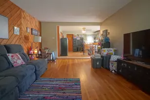 92 Walter St, Chicopee, MA 01013 - Photo 9