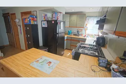 92 Walter St, Chicopee, MA 01013 - Photo 17