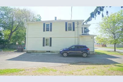 92 Walter St, Chicopee, MA 01013 - Photo 3