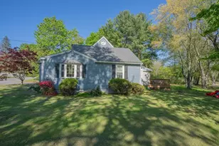 61 Pine Grove Ave, Bellingham, MA 02019 - Photo 5
