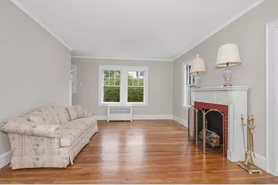 46 Lura Street, Lowell, MA 01851 - Photo 5