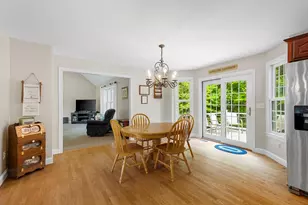 53 Arnold Way, Uxbridge, MA 01569 - Photo 5