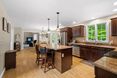 53 Arnold Way, Uxbridge, MA 01569 - Photo 7