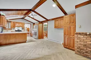 215 Barry St, Agawam, MA 01030 - Photo 13