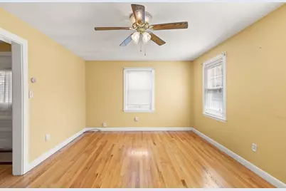 6 Corliss Ave, Gloucester, MA 01930 - Photo 9