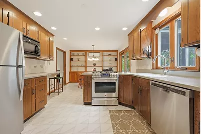 606 Washington St, Franklin, MA 02038 - Photo 11
