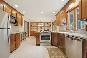 606 Washington St, Franklin, MA 02038 - Photo 11