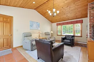 606 Washington St, Franklin, MA 02038 - Photo 21