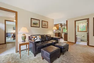 606 Washington St, Franklin, MA 02038 - Photo 19