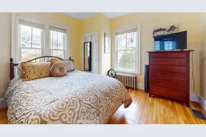 133 Brown St #4, Waltham, MA 02453 - Photo 9
