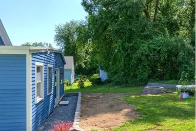 142 E Meadow Rd, Lowell, MA 01854 - Photo 27