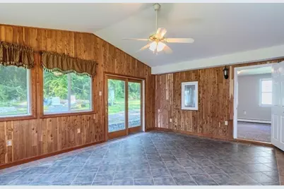 142 E Meadow Rd, Lowell, MA 01854 - Photo 9
