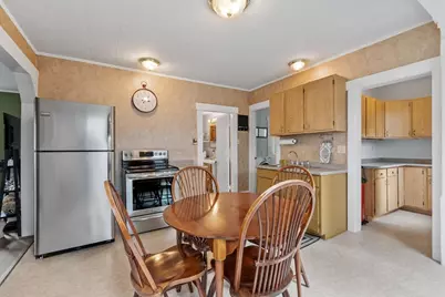 60 W Chestnut St, Athol, MA 01331 - Photo 9