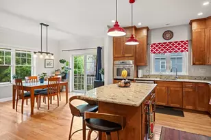 2 Summer Hill Cir, Arlington, MA 02474 - Photo 13