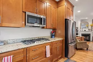 2 Summer Hill Cir, Arlington, MA 02474 - Photo 9