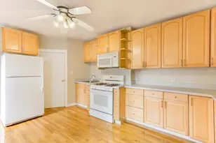 335 Bunker Hill St, Boston, MA 02129 - Photo 7