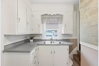 127 Glendale St, Worcester, MA 01602 - Photo 11