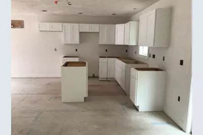 299 Quincy St, Building 2 #2, Holbrook, MA 02343 - Photo 3