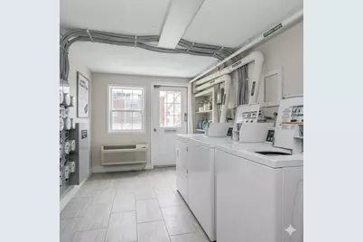 236 Low St #6, Newburyport, MA 01950 - Photo 5