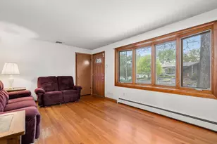 200 Royal St, Chicopee, MA 01020 - Photo 3