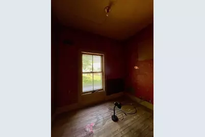 4 Brigham St, Hubbardston, MA 01452 - Photo 13