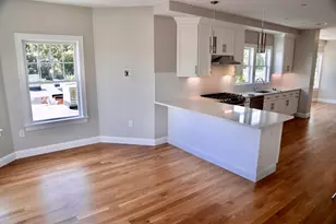 35 Chestnut St, Wakefield, MA 01880 - Photo 3