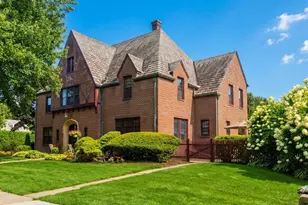 6 Stanford St, Holyoke, MA 01040 - Photo 3