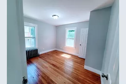 33-35 Algonquin Pl, Springfield, MA 01104 - Photo 7