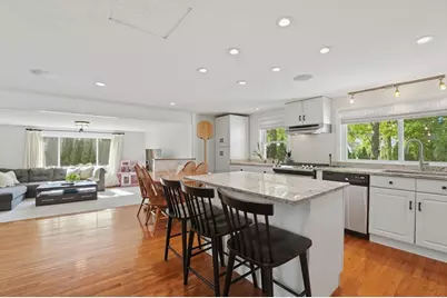 12 Pleasant Cir, Canton, MA 02021 - Photo 13