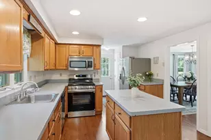 44 Morningside Dr, Rockland, MA 02370 - Photo 5