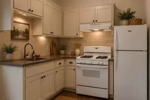 128 Shawmut St, Chelsea, MA 02150 - Photo 9