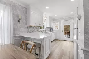 32 Carleton St, Wareham, MA 02558 - Photo 13