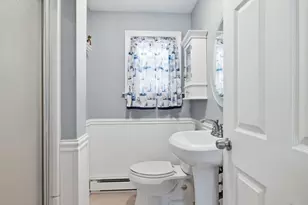 69 Parkview Dr, Agawam, MA 01030 - Photo 7