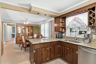 69 Parkview Dr, Agawam, MA 01030 - Photo 11